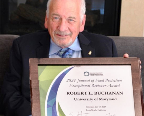 Emeritus ICMSF member Bob Buchanan was the first recipient of the Journal of Food Protection Exceptional Reviewer Award.